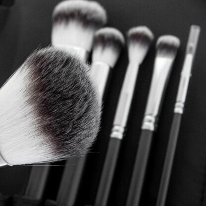 Crown 7 Piece HD Make-Up Brush Set - Image 3