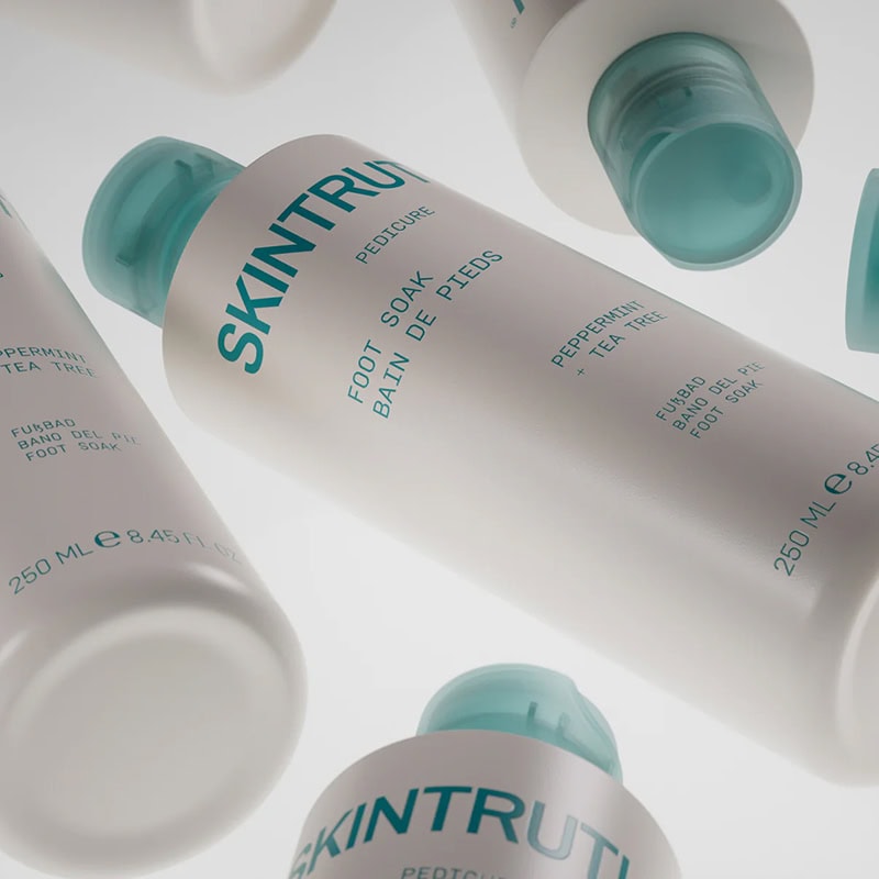 Skintruth Pedicure Foot Soak with Peppermint & Tea Tree, 500ml - Image 5